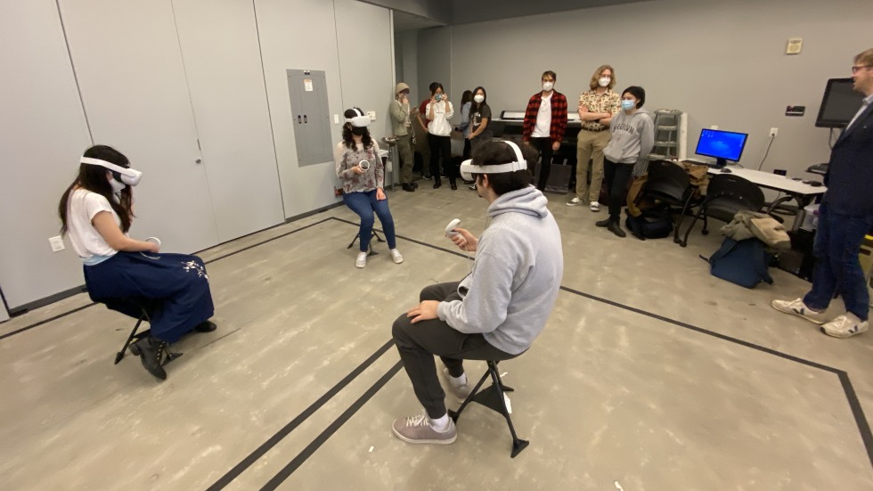 students at VR workshop